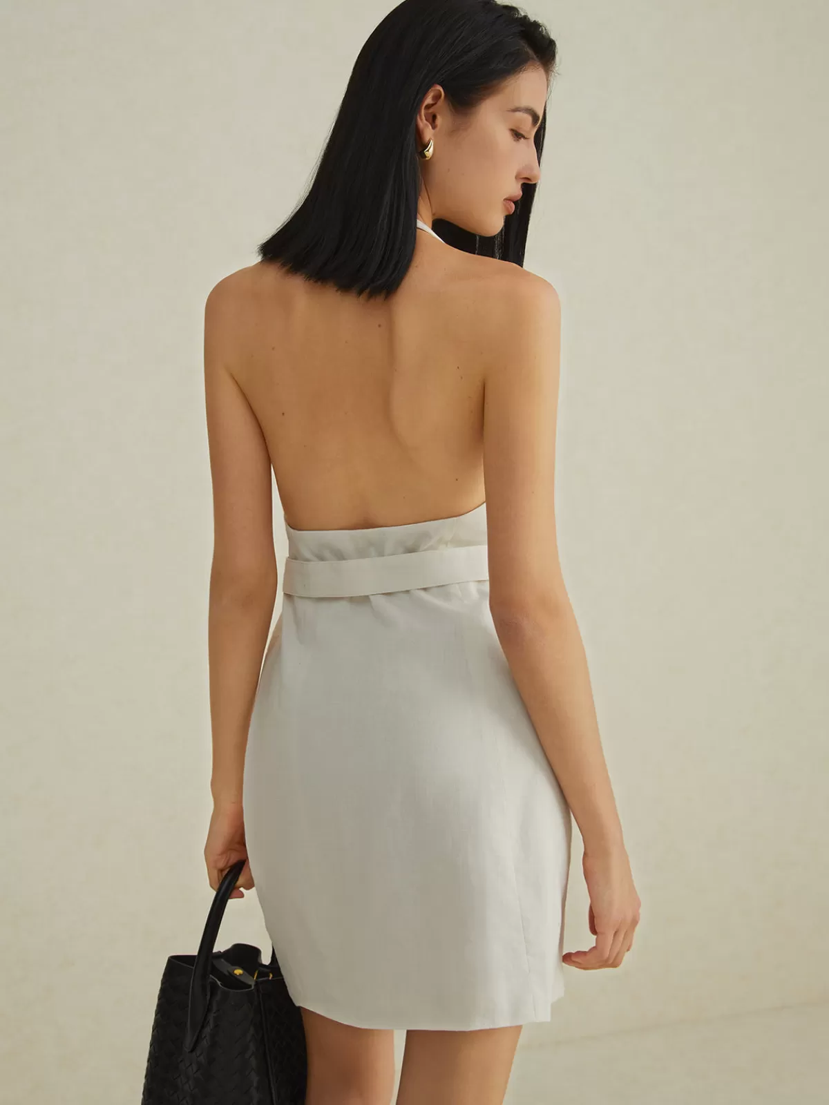 COMMENSE Backless V-Neck Short Dress With Belt Off-White Flash Sale