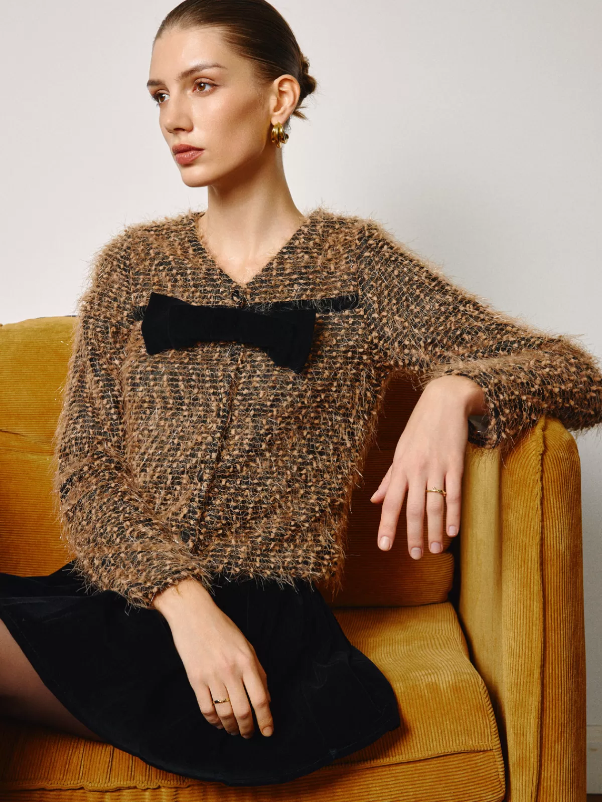 COMMENSE Bow Decor Purl Short Blouse Brown Hot