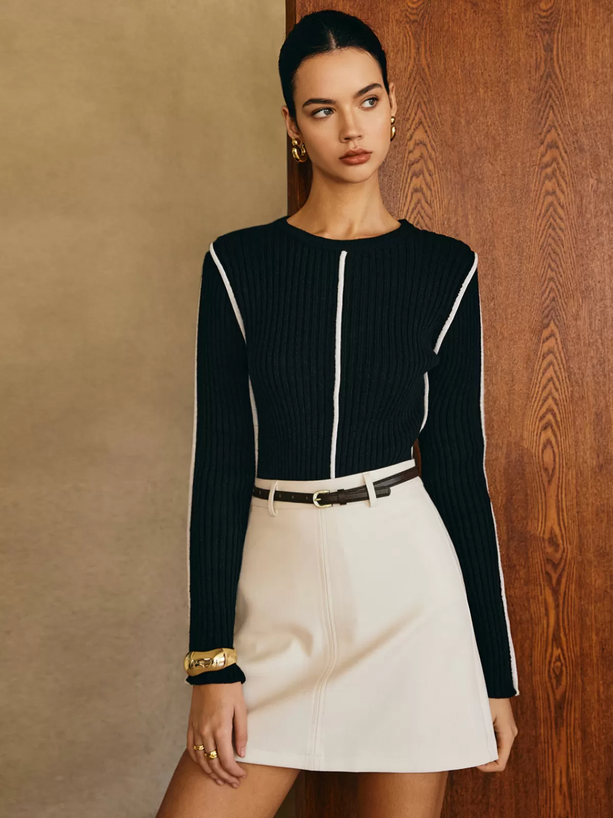 COMMENSE Contrast Piping Slim Knit Top Black Hot