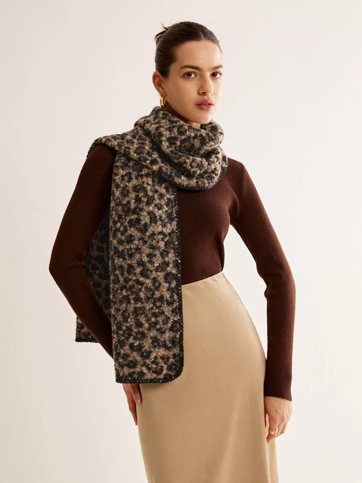 COMMENSE Leopard Printed Minky Scarf Brown Discount