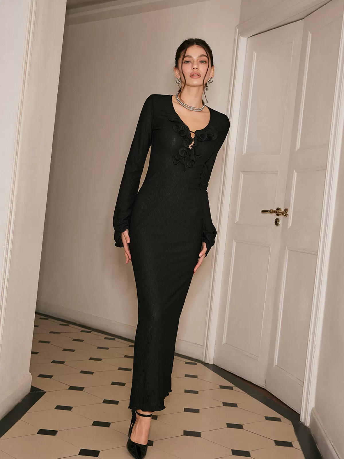 COMMENSE Lettuce Trim Bell Sleeve Split Dress Black Best