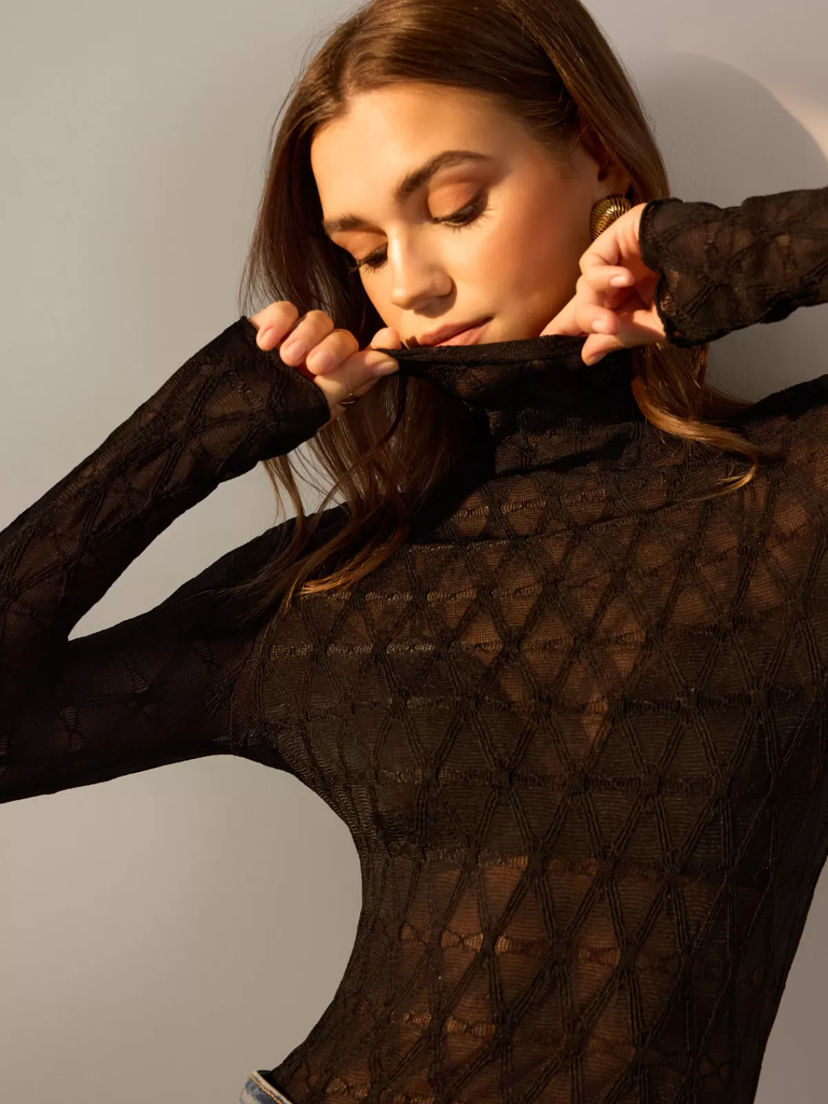 COMMENSE Lettuce Trim Semi-Sheer Textured Blouse Black New