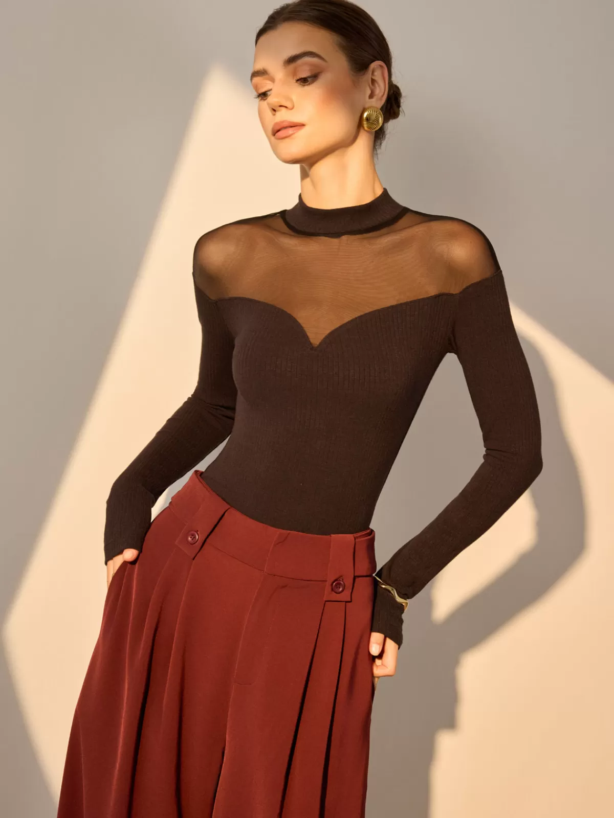 COMMENSE Mesh-Detail Sweetheart Slim Top Black Shop
