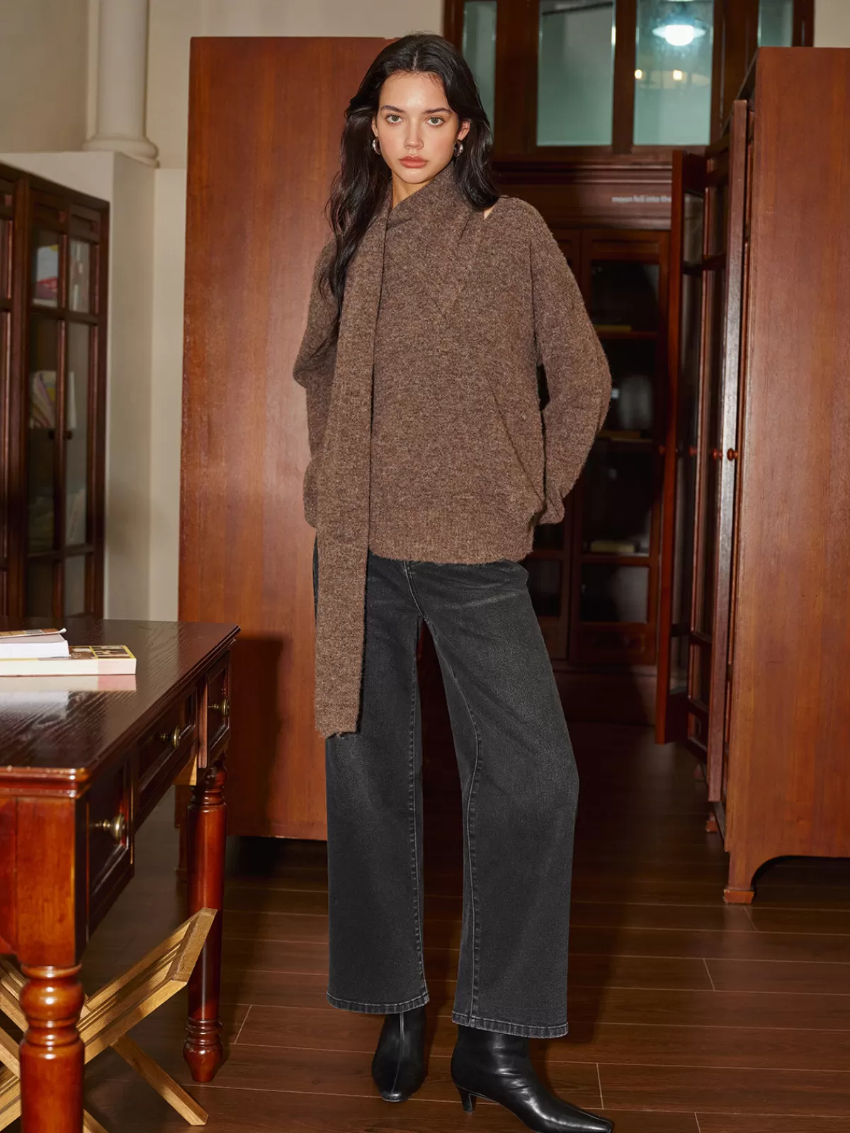 COMMENSE Minimalist Wool-Blend Scarf Sweater LightBrown Hot