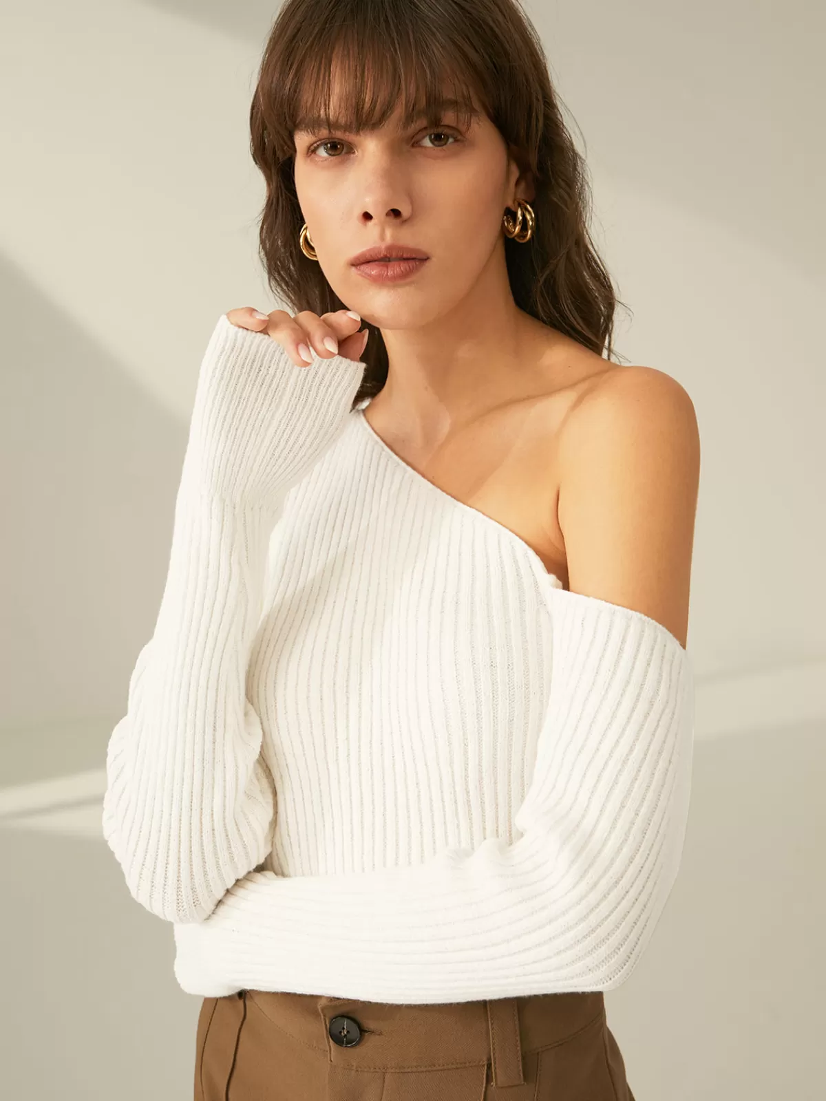 COMMENSE One Shoulder Long Sleeve Ribbed Pullover Sweater White Fashion