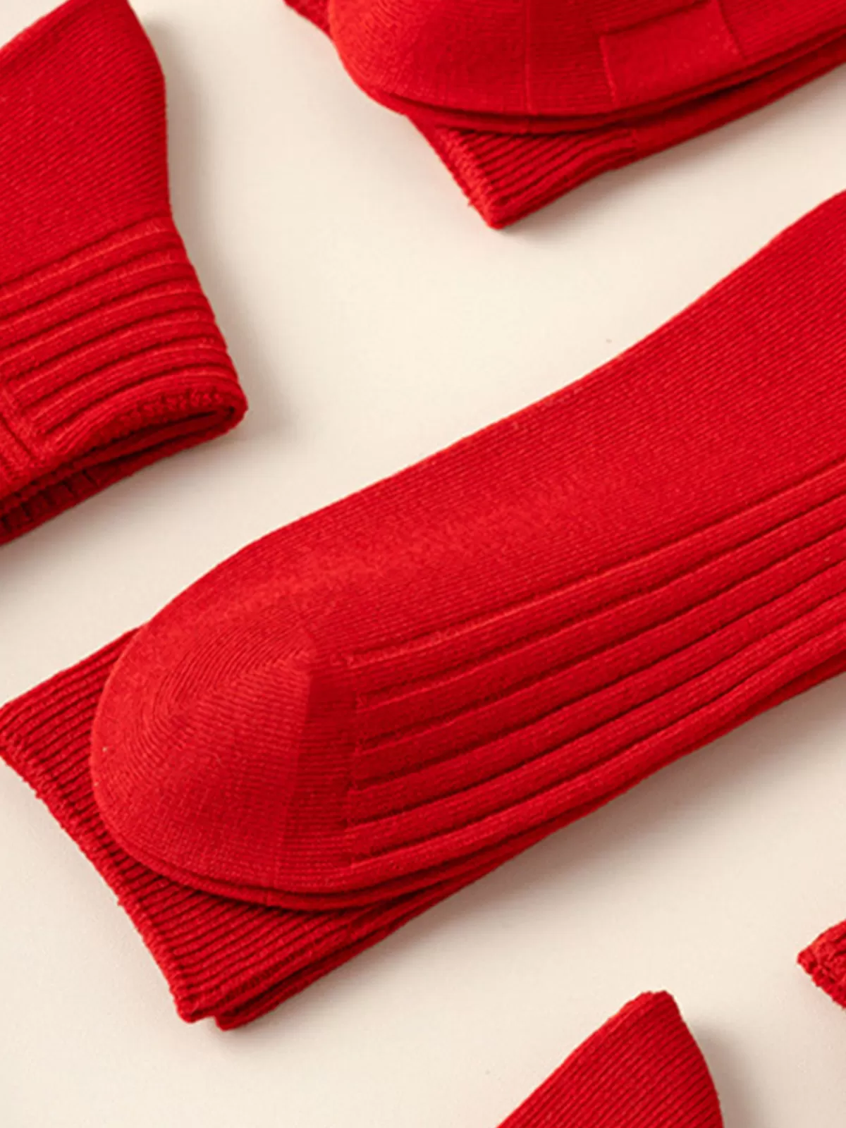 COMMENSE Pinstripe Mid-Calf Socks Red New