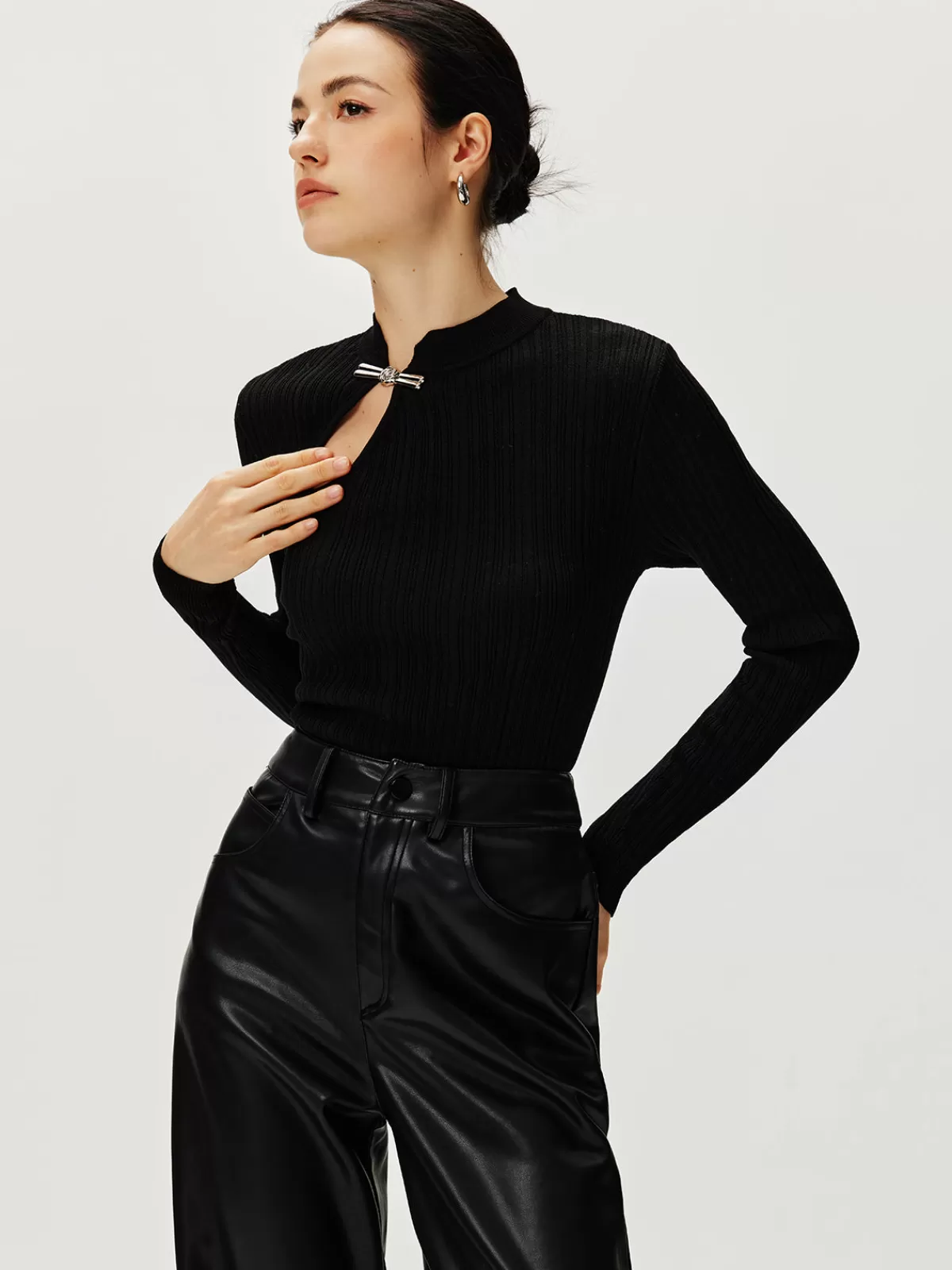 COMMENSE Ribbed Metal Knotted Sweater Black Discount