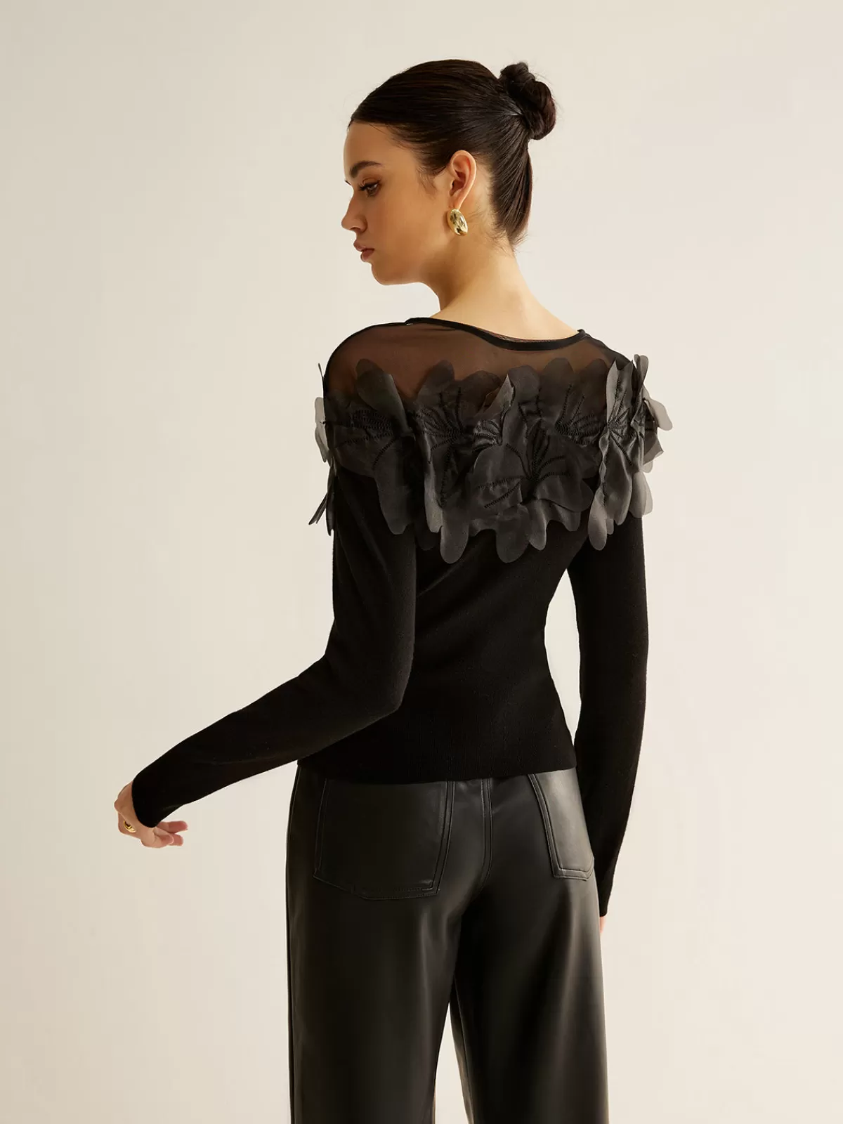 COMMENSE Romance Floral Decor Slim Blouse Black Fashion