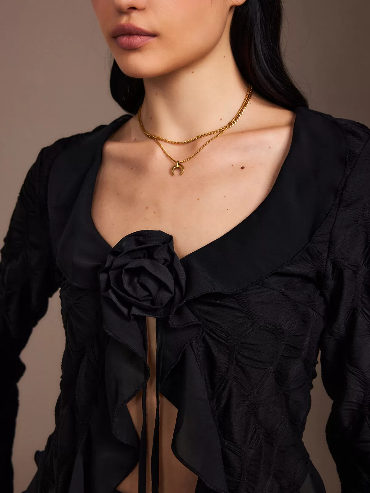 COMMENSE Ruffle Rosette Pleated Blouse Black New