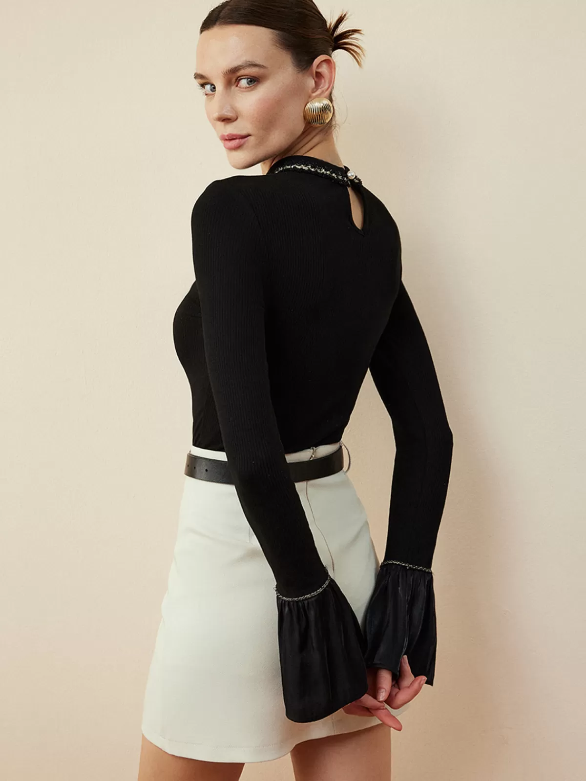 COMMENSE Ruffle-Cuff  Cutout Slim Blouse Black Sale