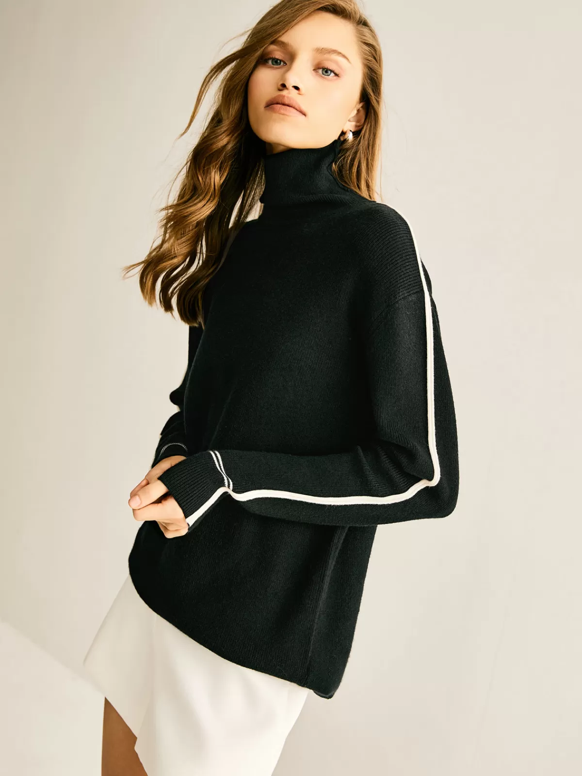 COMMENSE Side Contrast-Striped Turtleneck Sweater Black Store