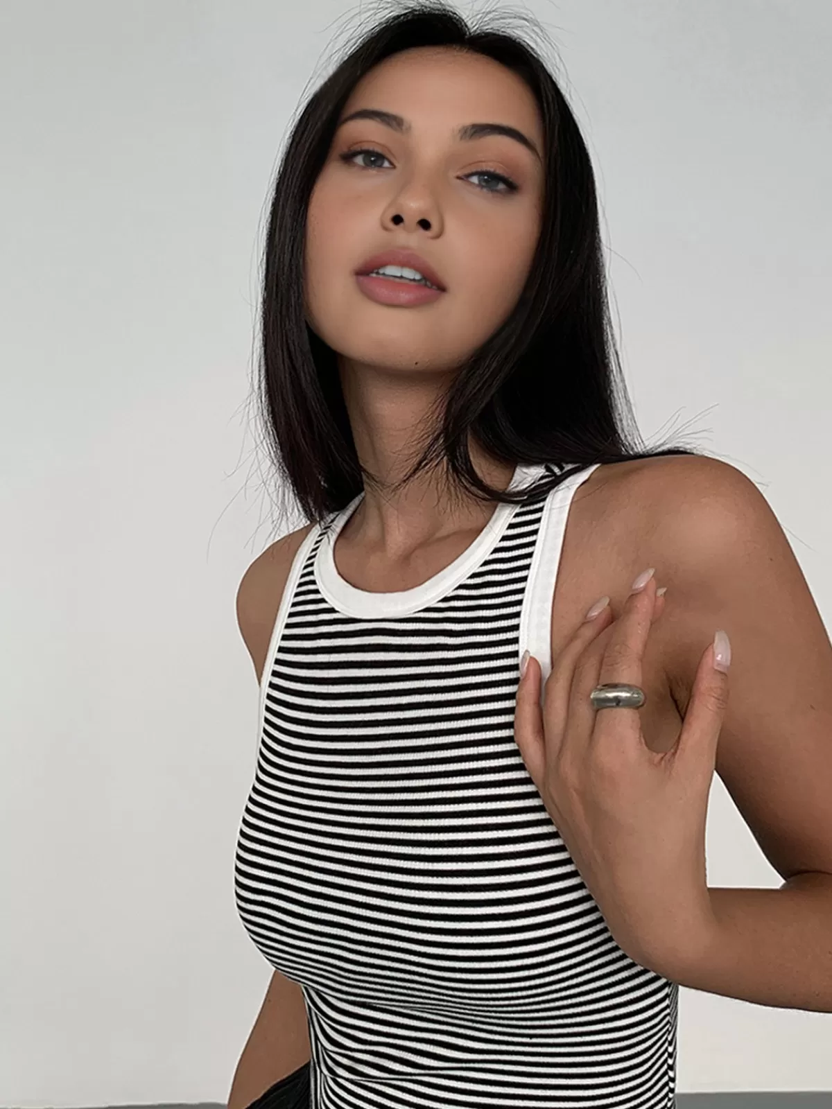 COMMENSE Striped Crew Neck Tank Top BlackandWhite Outlet