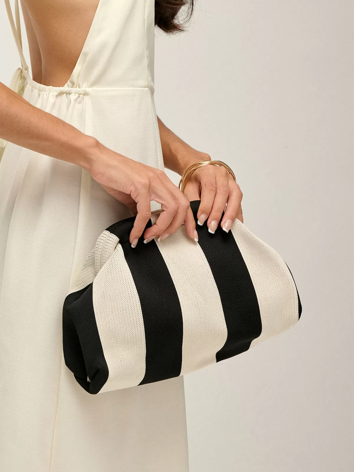 COMMENSE Two Tone Striped Clutch Bag BlackandWhite Shop